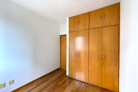 Apartamento para alugar com 140m², 4 quartos e 3 vagas Apartamento para alugar com 140m², 4 quartos e 3 vagasQuarto 2