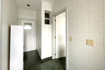 Apartamento para alugar com 140m², 4 quartos e 3 vagas Apartamento para alugar com 140m², 4 quartos e 3 vagasÁrea de Serviço