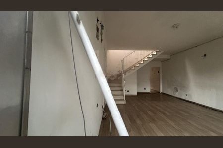 Casa à venda com 2 quartos, 157m² em Vila Santo Estevão, São Paulo