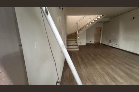 Casa à venda com 2 quartos, 157m² em Vila Santo Estevão, São Paulo