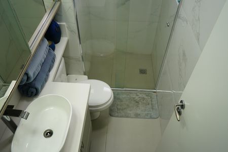 Apartamento à venda com 104m², 3 quartos e 2 vagasBanheiro da Suíte