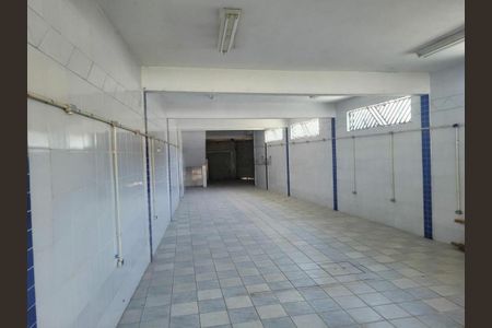 Casa à venda com 3 quartos, 324m² em Vila Nova Manchester, São Paulo