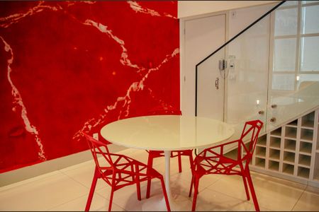 Apartamento para alugar com 2 quartos, 77m² em Jardim Goiás, Goiânia