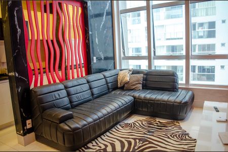 Apartamento para alugar com 2 quartos, 77m² em Jardim Goiás, Goiânia