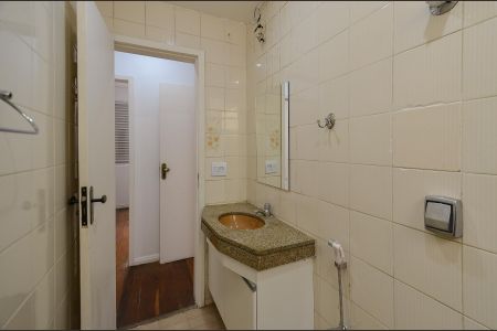 Apartamento à venda com 80m², 3 quartos e 2 vagasBanheiro Social