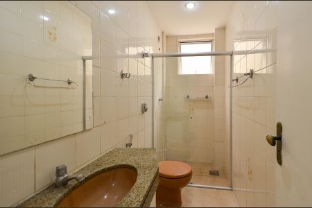 Apartamento à venda com 80m², 3 quartos e 2 vagasBanheiro Social