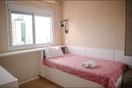 Apartamento para alugar com 77m², 2 quartos e 2 vagas