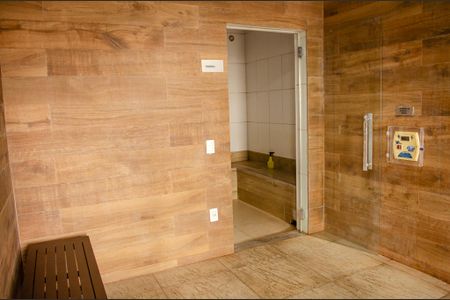 Apartamento para alugar com 77m², 2 quartos e 2 vagas