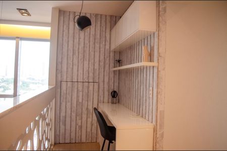 Apartamento para alugar com 77m², 2 quartos e 2 vagas