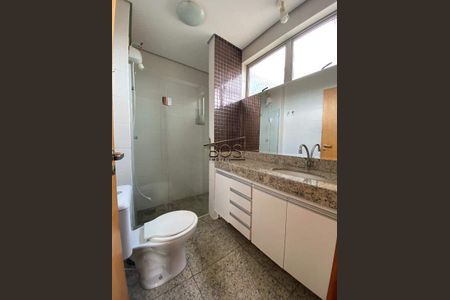 Apartamento à venda com 3 quartos, 160m² em Esplanada, Belo Horizonte