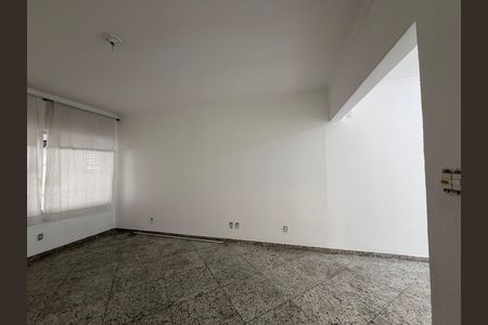 Casa à venda com 116m², 3 quartos e 2 vagasSala