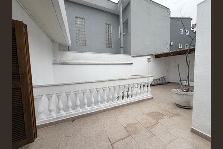 Casa à venda com 116m², 3 quartos e 2 vagasQuintal