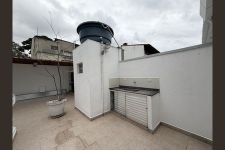 Quintal de casa à venda com 3 quartos, 116m² em Vila Claudia, São Paulo