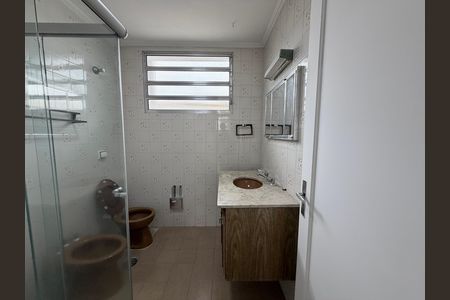Casa à venda com 116m², 3 quartos e 2 vagasBanheiro