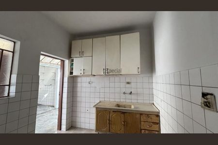 Casa à venda com 75m², 2 quartos e 2 vagas