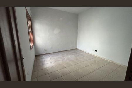 Casa à venda com 2 quartos, 75m² em Parque São Jorge, São Paulo