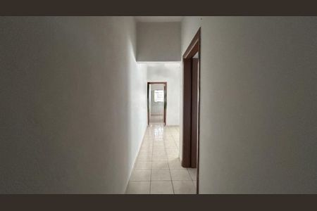 Casa à venda com 75m², 2 quartos e 2 vagas