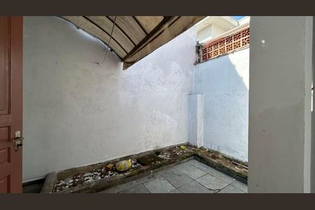 Casa à venda com 2 quartos, 75m² em Parque São Jorge, São Paulo