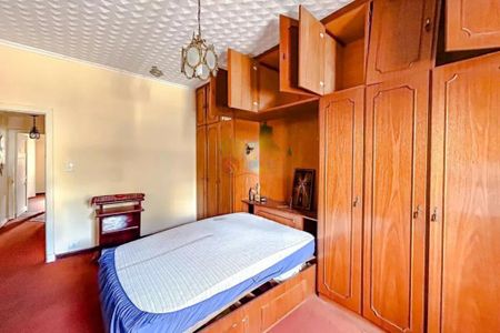 Casa à venda com 3 quartos, 140m² em Vila Azevedo, São Paulo
