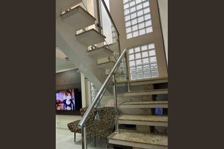 Casa à venda com 3 quartos, 115m² em Vila Marieta, São Paulo
