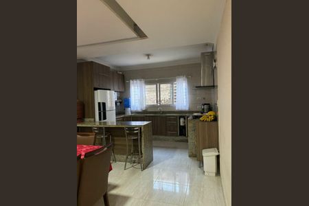 Casa à venda com 3 quartos, 115m² em Vila Marieta, São Paulo