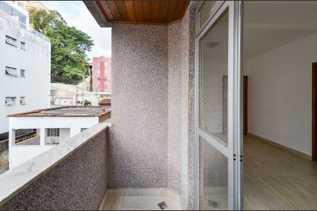 Varanda de apartamento para alugar com 3 quartos, 87m² em Sagrada Família, Belo Horizonte