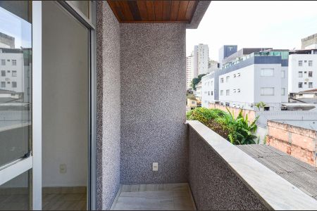 Varanda de apartamento para alugar com 3 quartos, 87m² em Sagrada Família, Belo Horizonte