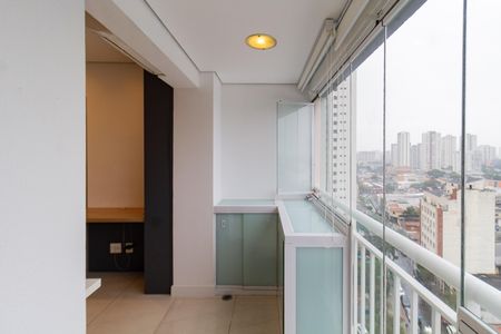 Apartamento para alugar com 49m², 2 quartos e 1 vaga Apartamento para alugar com 49m², 2 quartos e 1 vagaVaranda