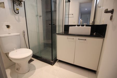 Apartamento à venda com 70m², 2 quartos e 1 vagaBanheiro 