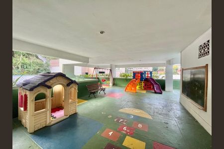 Apartamento à venda com 70m², 2 quartos e 1 vaga Apartamento à venda com 70m², 2 quartos e 1 vagaÁrea Comum