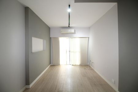 Sala de apartamento à venda com 2 quartos, 70m² em Freguesia (jacarepaguá), Rio de Janeiro