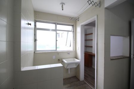 Apartamento à venda com 70m², 2 quartos e 1 vagaÁrea de Serviço