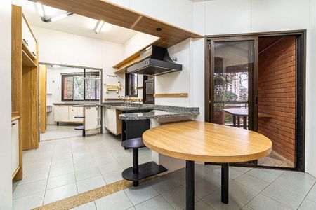 Apartamento à venda com 353m², 4 quartos e 4 vagas
