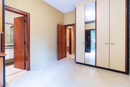 Apartamento à venda com 353m², 4 quartos e 4 vagas
