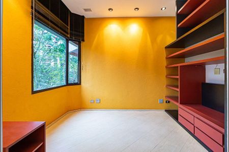 Apartamento à venda com 353m², 4 quartos e 4 vagas