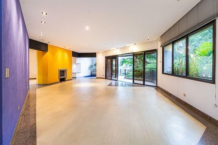 Apartamento à venda com 353m², 4 quartos e 4 vagas