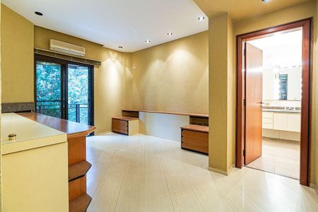 Apartamento à venda com 353m², 4 quartos e 4 vagas