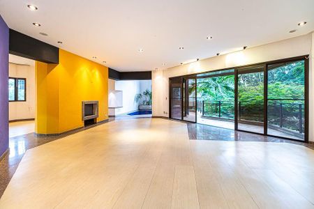 Apartamento à venda com 353m², 4 quartos e 4 vagas