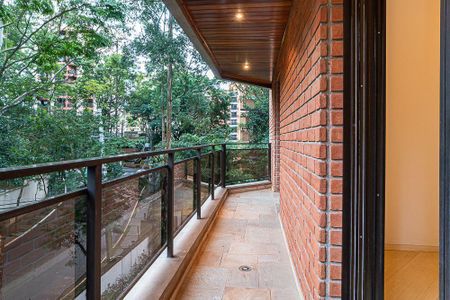 Apartamento à venda com 353m², 4 quartos e 4 vagas