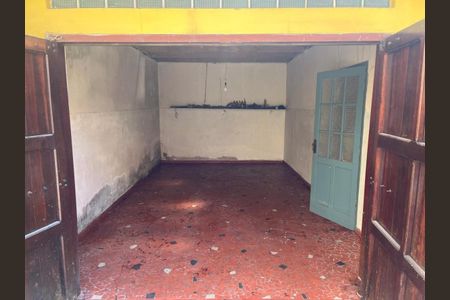 Casa à venda com 200m², 4 quartos e 5 vagas