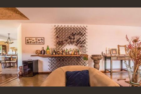 Casa à venda com 6 quartos, 597m² em Jardim Petropolis, São Paulo