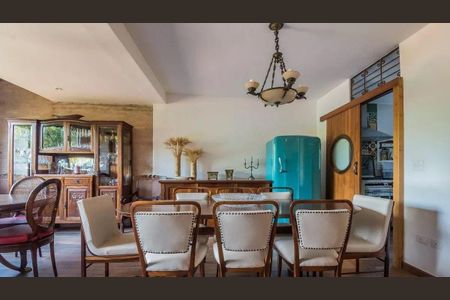 Casa à venda com 6 quartos, 597m² em Jardim Petropolis, São Paulo