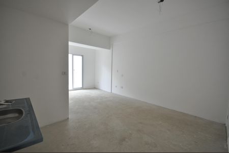 Cozinha de kitnet/studio à venda com 1 quarto, 27m² em Vila Santa Terezinha (zona Norte), São Paulo