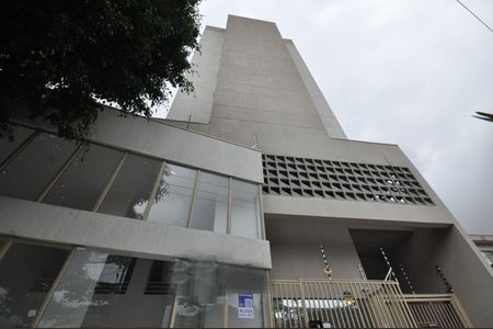 Studio à venda com 27m², 1 quarto e sem vaga Studio à venda com 27m², 1 quarto e sem vagaFachada