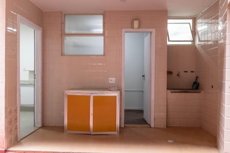 Apartamento para alugar com 170m², 4 quartos e 2 vagas Apartamento para alugar com 170m², 4 quartos e 2 vagasÁrea de Serviço