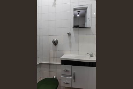 Apartamento para alugar com 170m², 4 quartos e 2 vagas Apartamento para alugar com 170m², 4 quartos e 2 vagasBanheiro de serviço