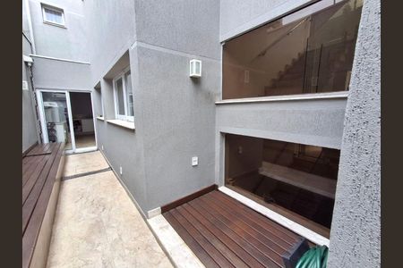 Casa à venda com 270m², 4 quartos e 6 vagas