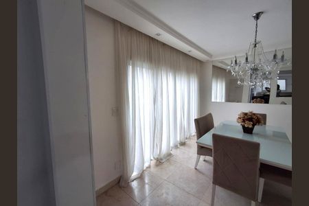 Casa à venda com 270m², 4 quartos e 6 vagas