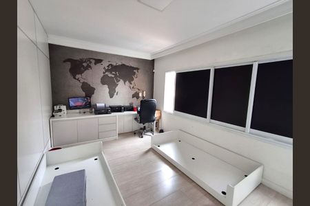 Casa à venda com 270m², 4 quartos e 6 vagas