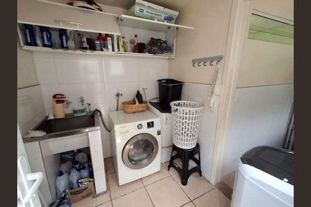 Casa à venda com 270m², 4 quartos e 6 vagas